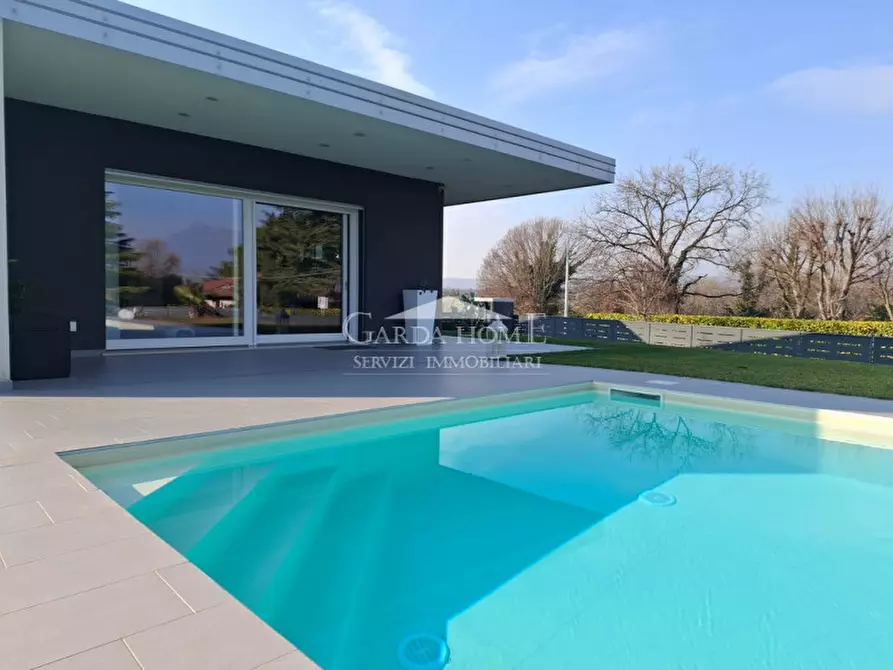 Immagine 5 di Villa in vendita  in Via Pisenze a Manerba Del Garda
