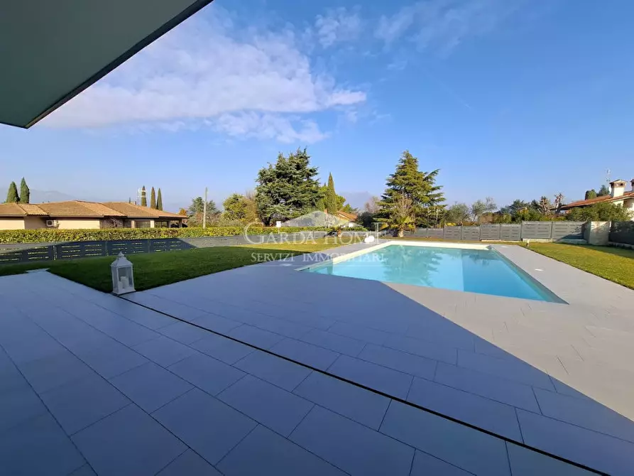 Immagine 18 di Villa in vendita  in via Pisenze a Manerba Del Garda