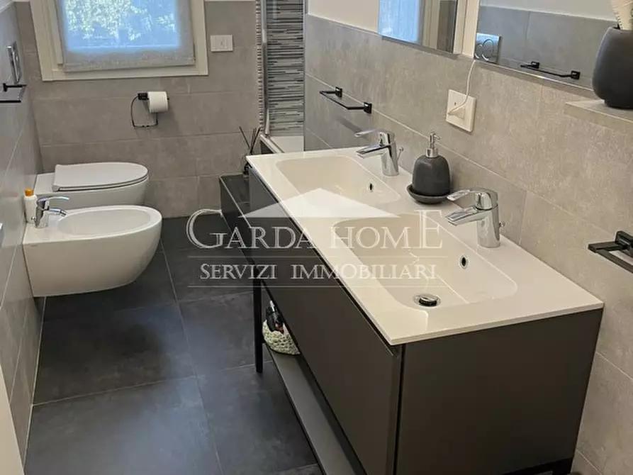 Immagine 27 di Villa in vendita  in via Pisenze a Manerba Del Garda