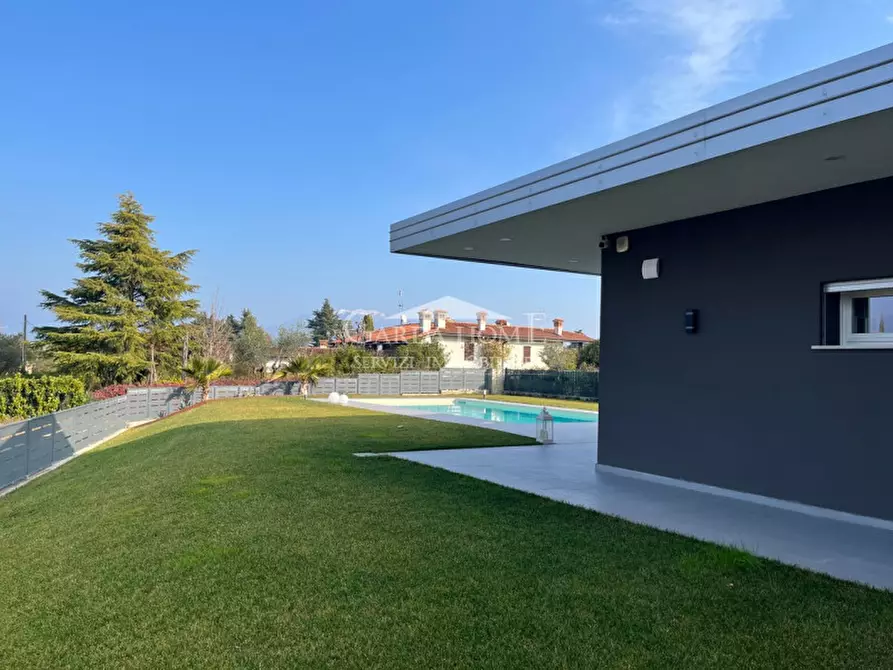 Immagine 55 di Villa in vendita  in via Pisenze a Manerba Del Garda