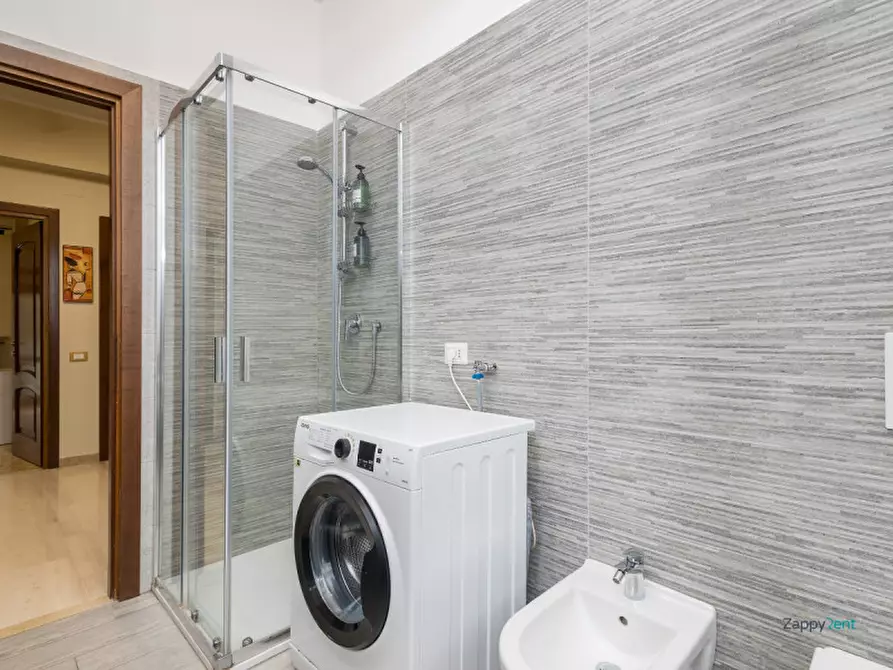 Immagine 34 di Appartamento in affitto  in Via della Salvia a Roma