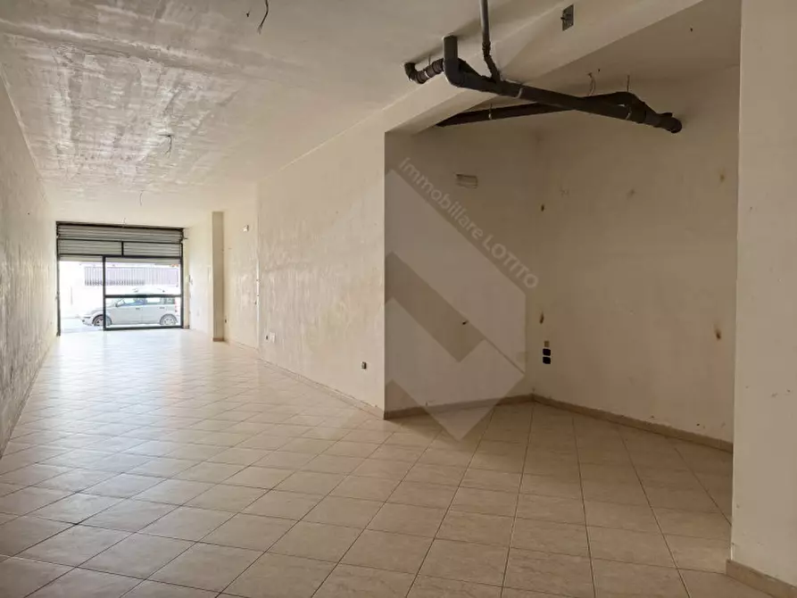 Immagine 4 di Appartamento in vendita  a Andria