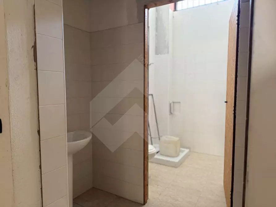 Immagine 6 di Appartamento in vendita  a Andria