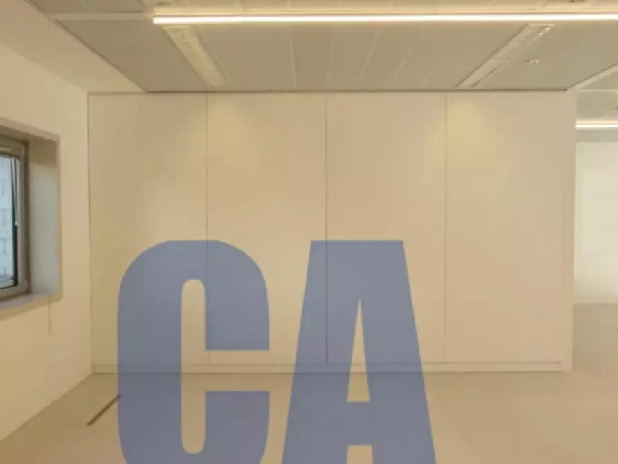 Immagine 7 di Ufficio in affitto  in VIALE PIERO E ALBERTO PIRELLI a Milano