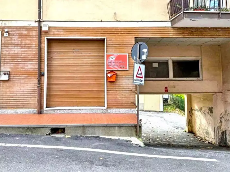 Immagine 1 di Negozio in vendita  in V. Giacinto Macciò, 9, 16012 Busalla GE, Italia a Busalla