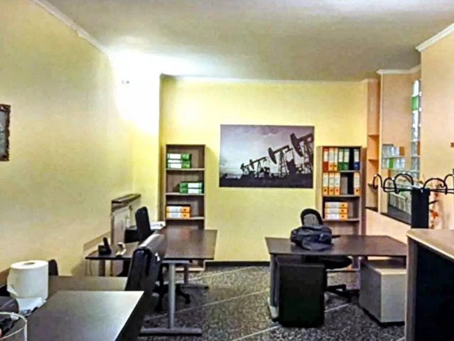 Immagine 2 di Negozio in vendita  in V. Giacinto Macciò, 9, 16012 Busalla GE, Italia a Busalla