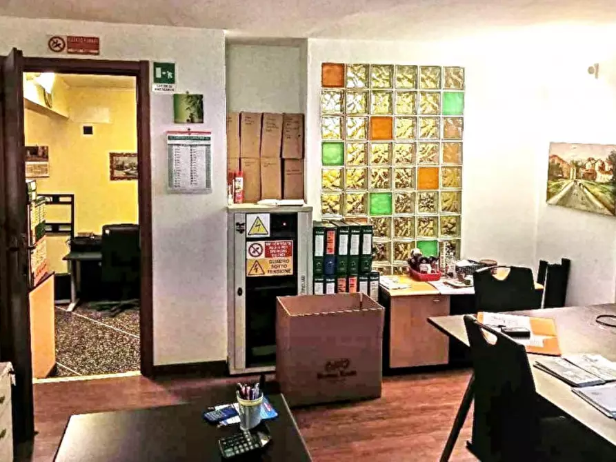 Immagine 8 di Negozio in vendita  in V. Giacinto Macciò, 9, 16012 Busalla GE, Italia a Busalla