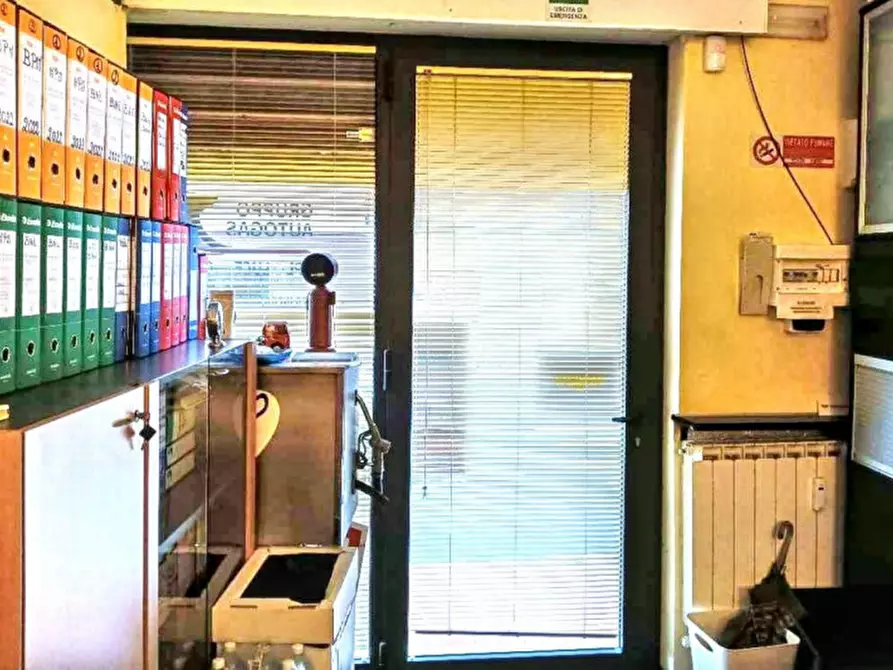 Immagine 14 di Negozio in vendita  in V. Giacinto Macciò, 9, 16012 Busalla GE, Italia a Busalla