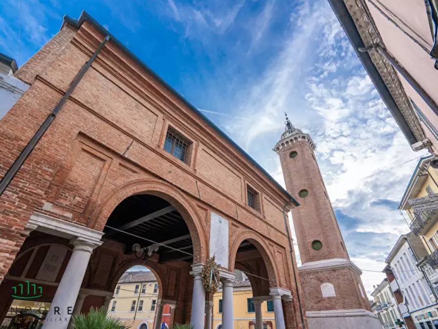 Immagine 1 di Attività commerciale in vendita  in Via Edgardo Fogli comacchio a Comacchio