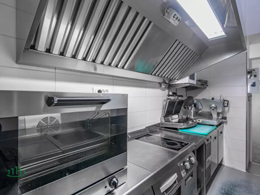 Immagine 44 di Attività commerciale in vendita  in Via Edgardo Fogli comacchio a Comacchio