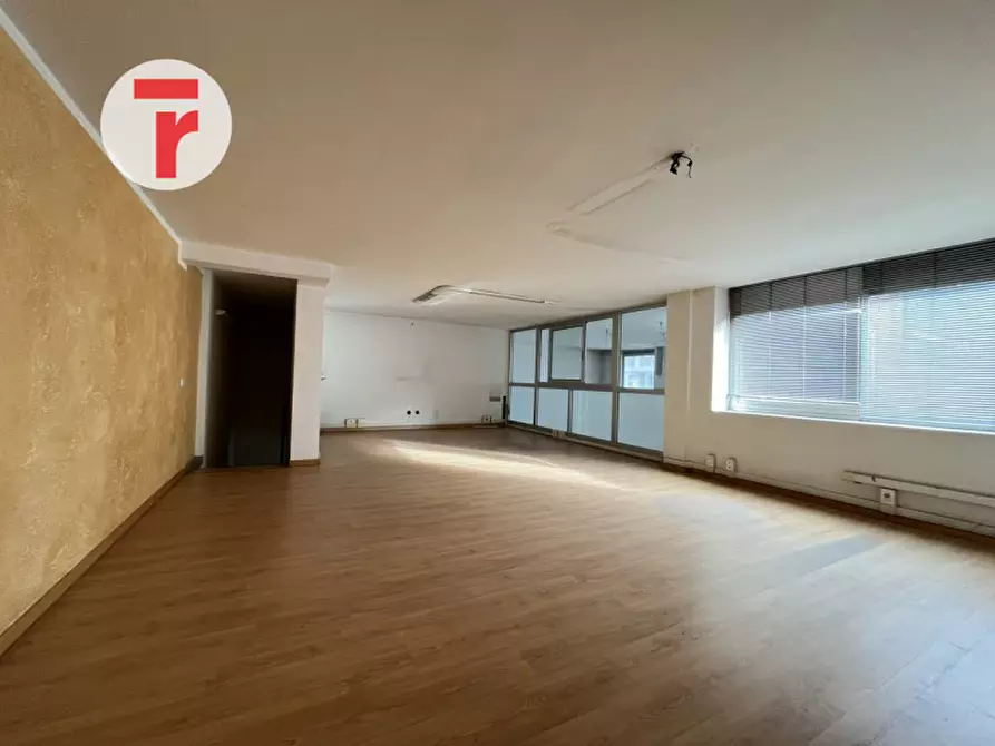 Immagine 5 di Negozio in vendita  in Via Giovanni Sebastiano Bach a Padova