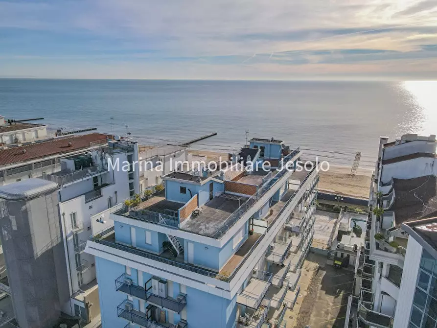 Immagine 1 di Appartamento in vendita  in Via Padova a Jesolo