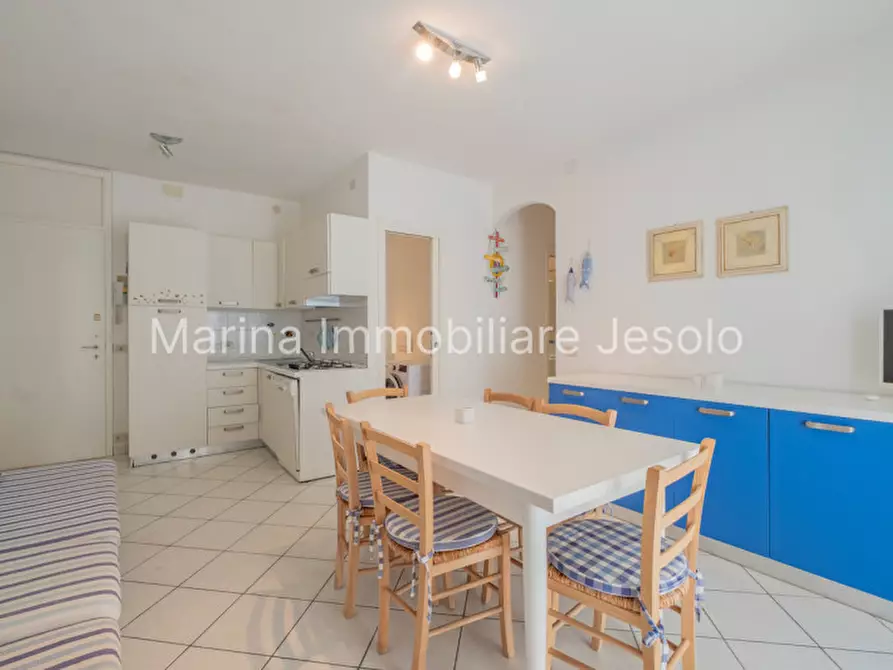 Immagine 3 di Appartamento in vendita  in Via Padova a Jesolo