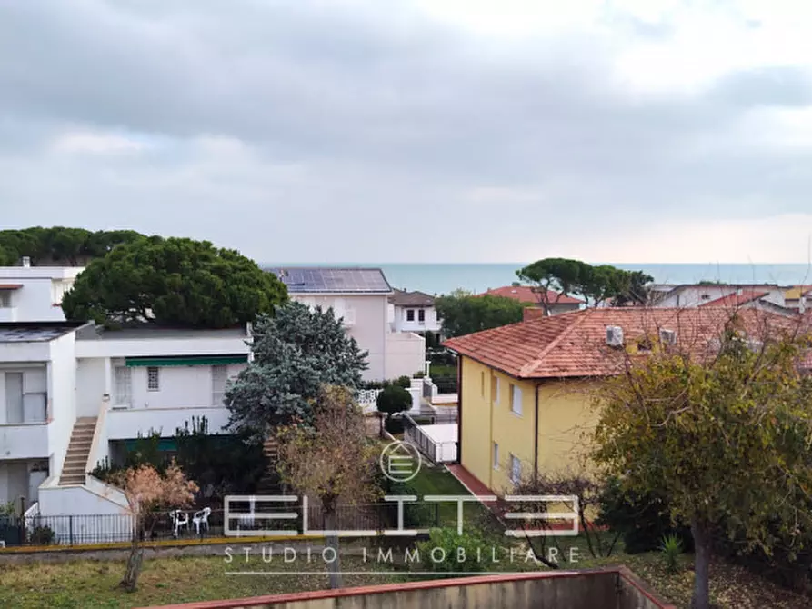 Immagine 1 di Appartamento in vendita  in Via del Conero a Numana