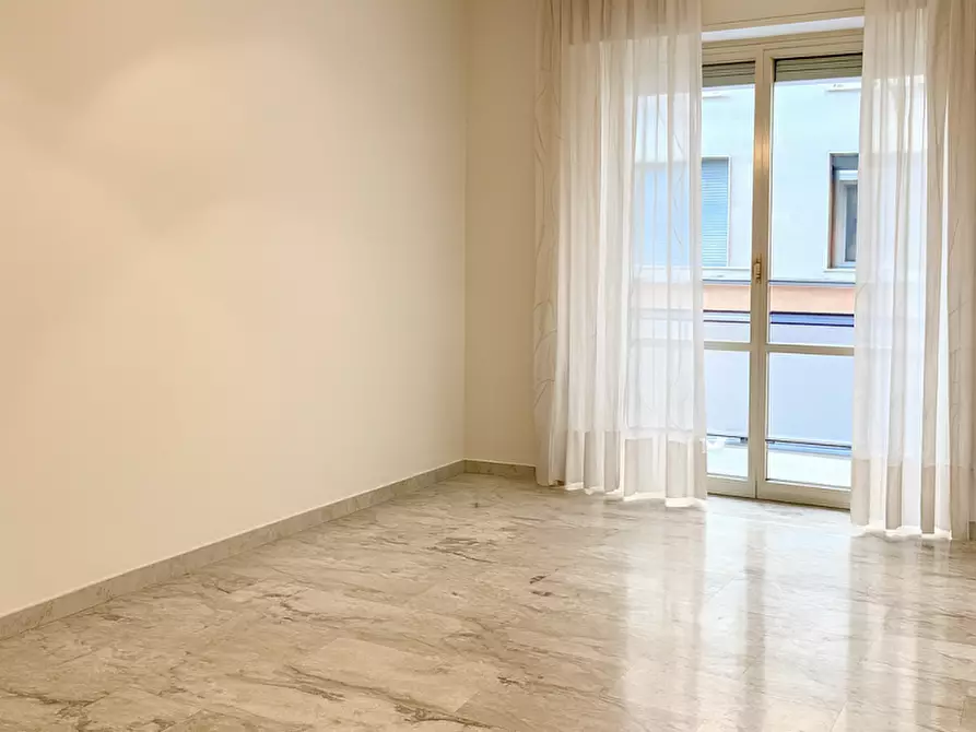 Immagine 1 di Appartamento in vendita  in Via Marco Polo a Rapallo