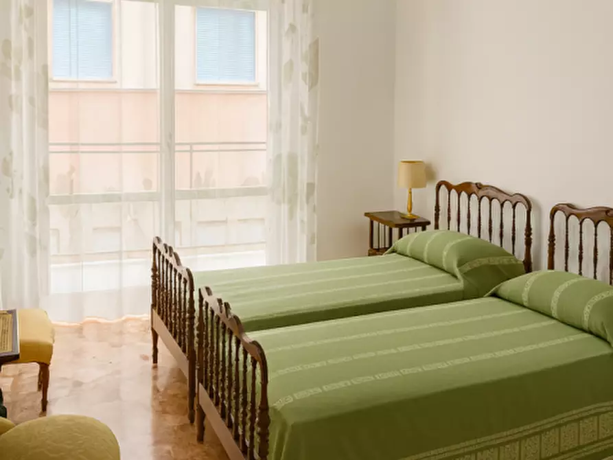 Immagine 3 di Appartamento in vendita  in Via Marco Polo a Rapallo