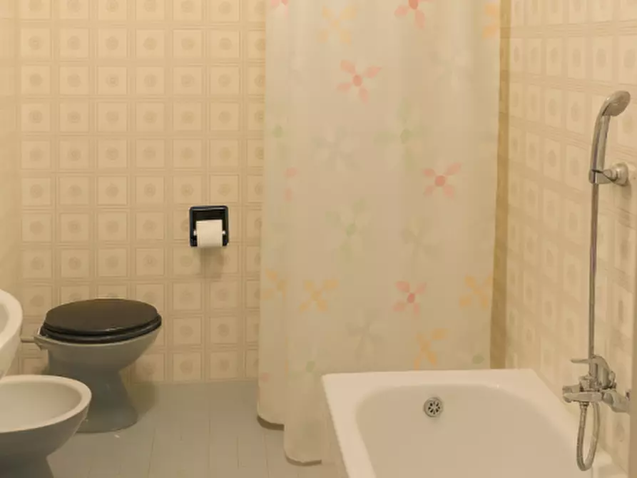 Immagine 14 di Appartamento in vendita  in Via Marco Polo 16 a Rapallo