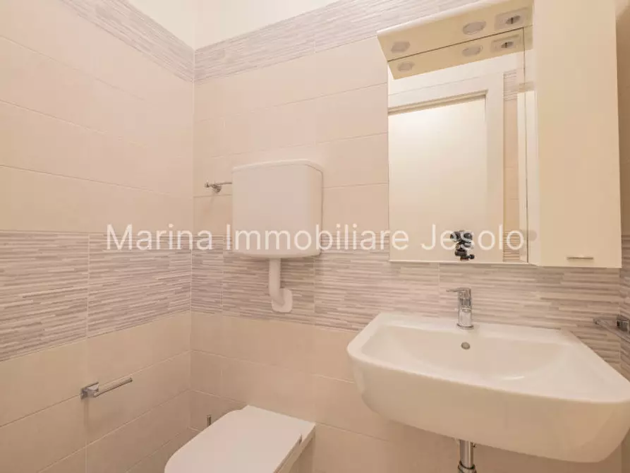 Immagine 7 di Appartamento in vendita  in Via Padova a Jesolo