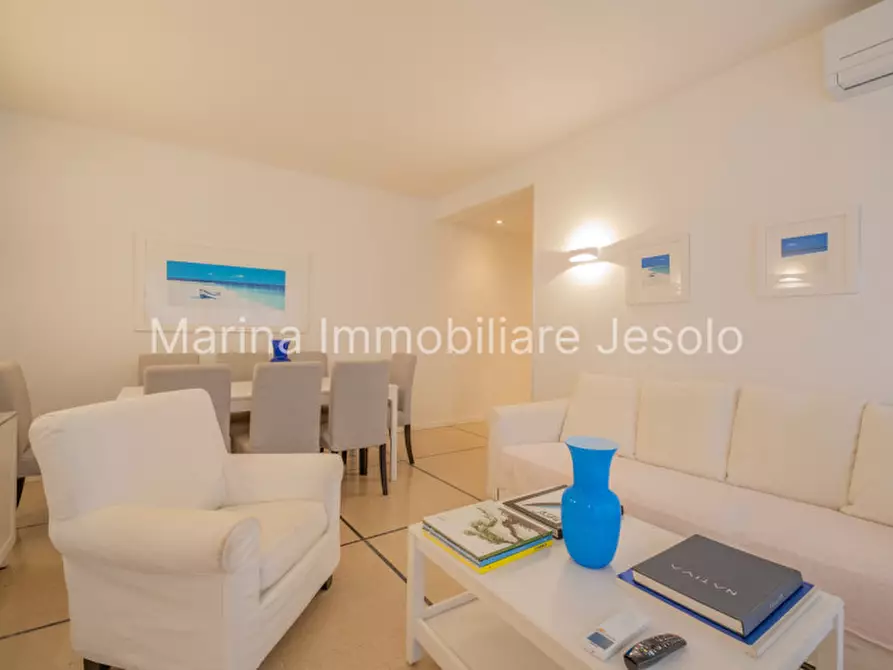 Immagine 11 di Appartamento in vendita  in Via Padova a Jesolo