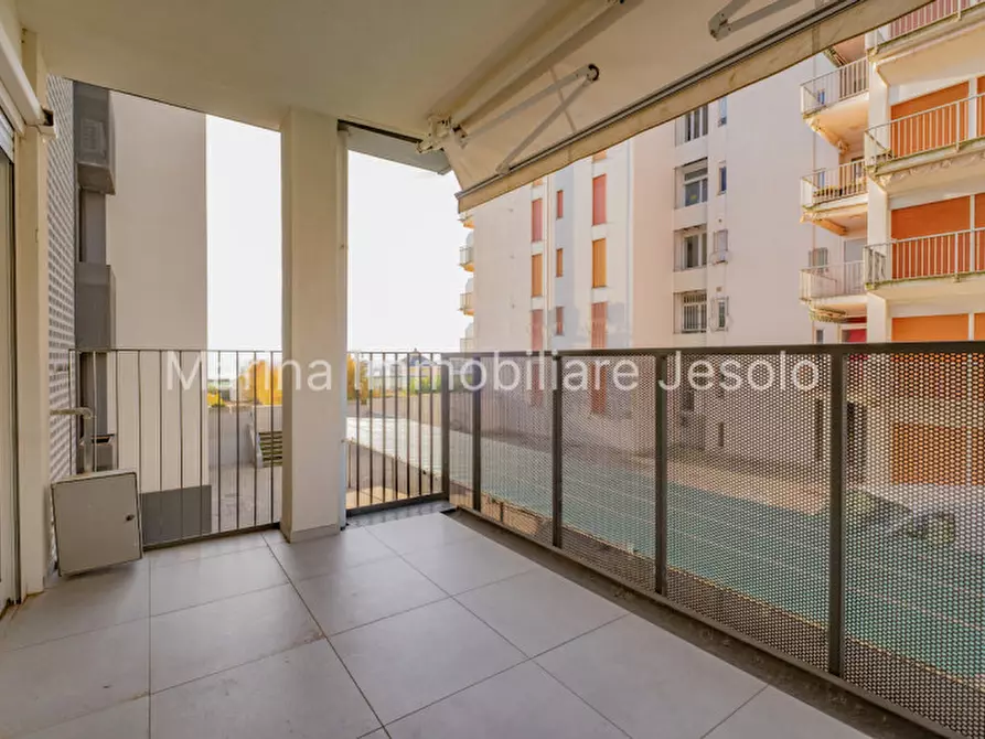 Immagine 23 di Appartamento in vendita  in Via Padova a Jesolo