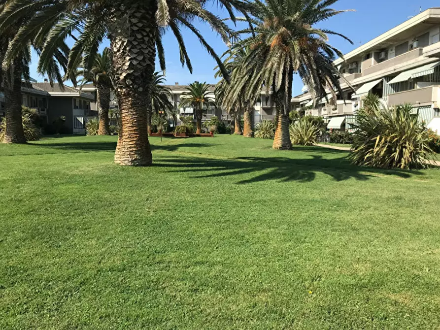 Immagine 3 di Appartamento in vendita  in Via Leonardo da Vinci a Silvi