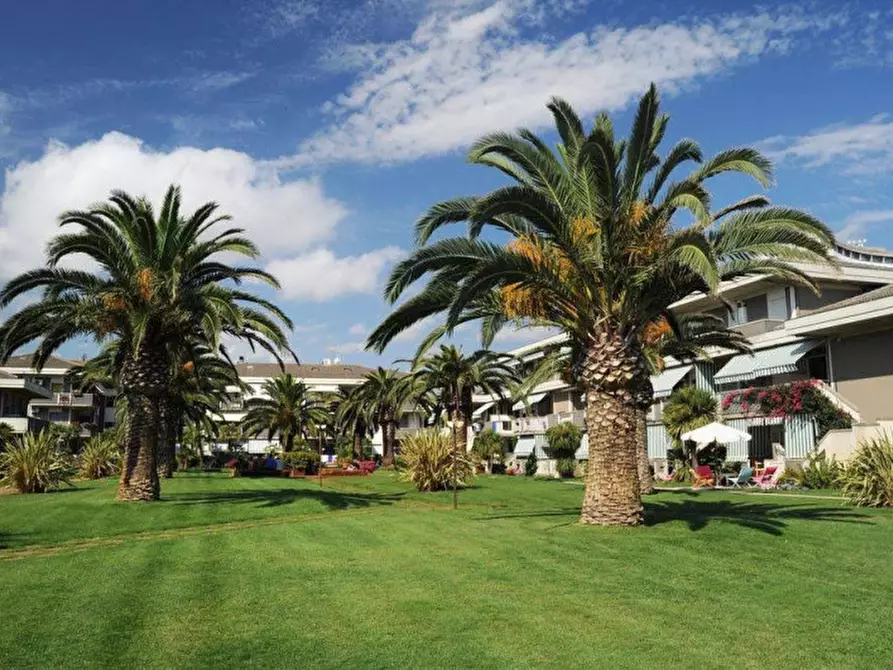 Immagine 23 di Appartamento in vendita  in Via Leonardo da Vinci a Silvi