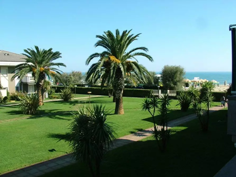 Immagine 24 di Appartamento in vendita  in Via Leonardo da Vinci a Silvi