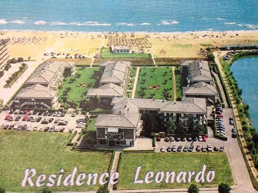 Immagine 25 di Appartamento in vendita  in Via Leonardo da Vinci a Silvi