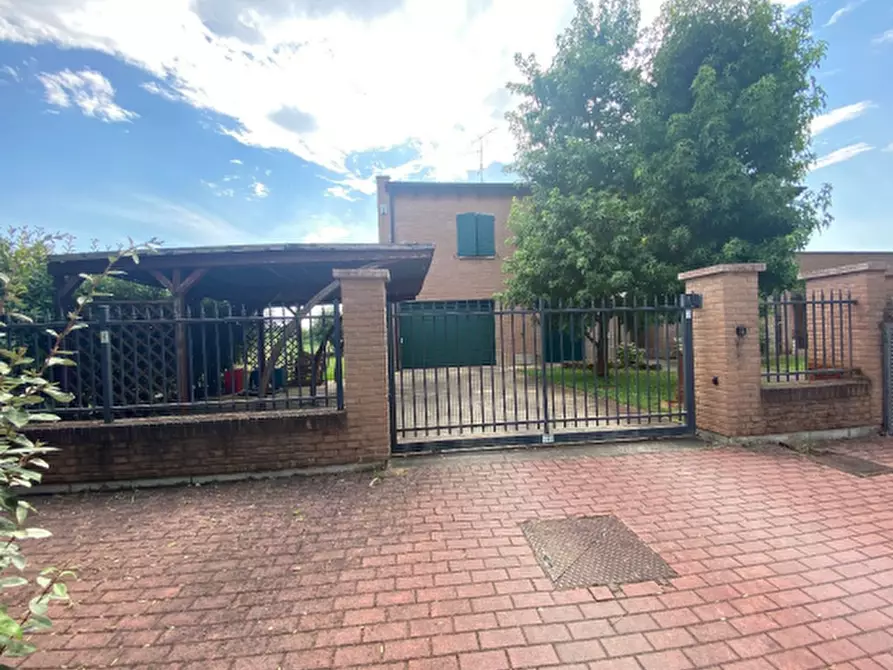 Immagine 4 di Villa in vendita  in Via Palazzazzo a Sala Bolognese