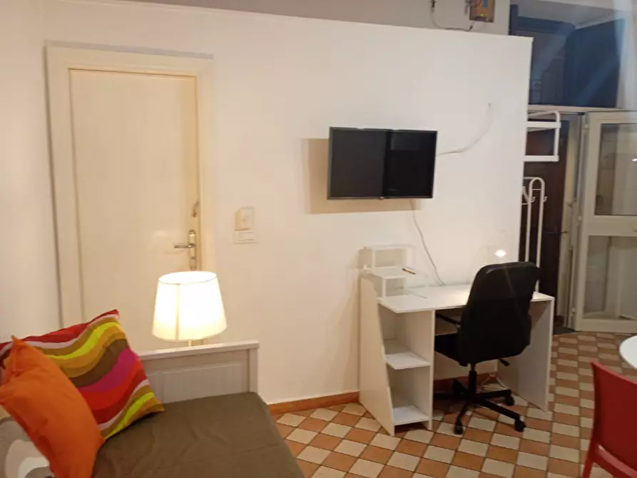 Immagine 9 di Appartamento in affitto  in vico san marcellino 3 a Napoli