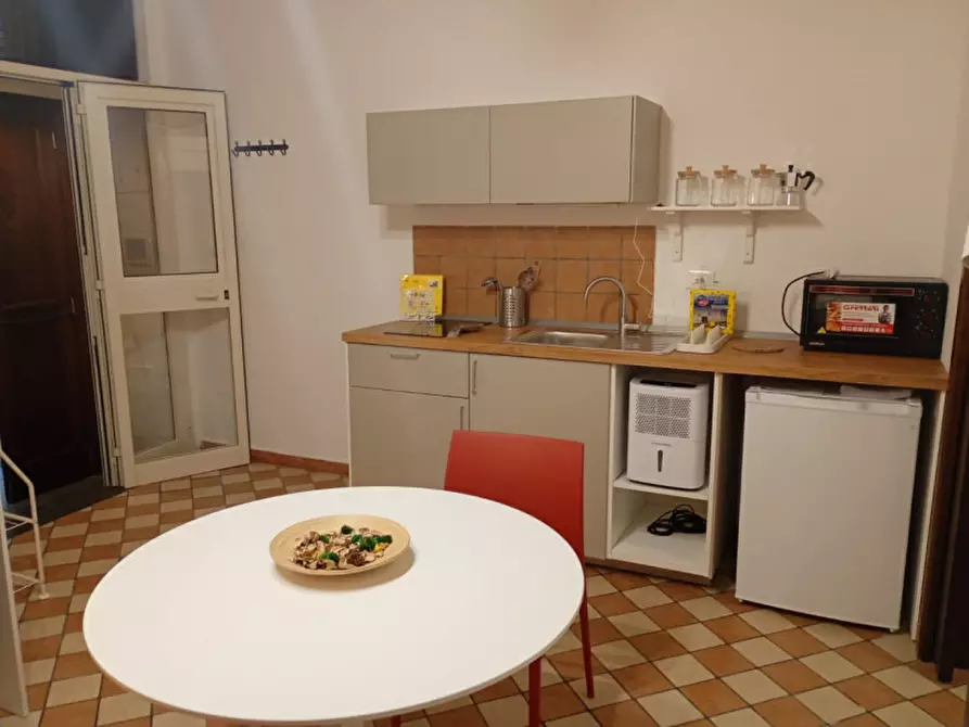 Immagine 10 di Appartamento in affitto  in vico san marcellino 3 a Napoli