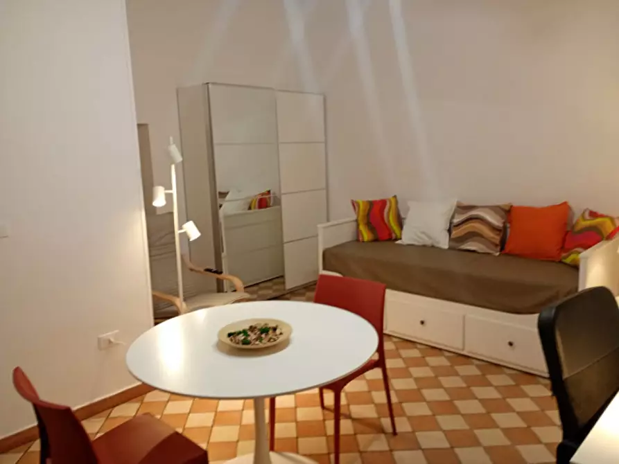 Immagine 18 di Appartamento in affitto  in vico san marcellino 3 a Napoli