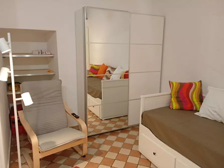 Immagine 19 di Appartamento in affitto  in vico san marcellino 3 a Napoli