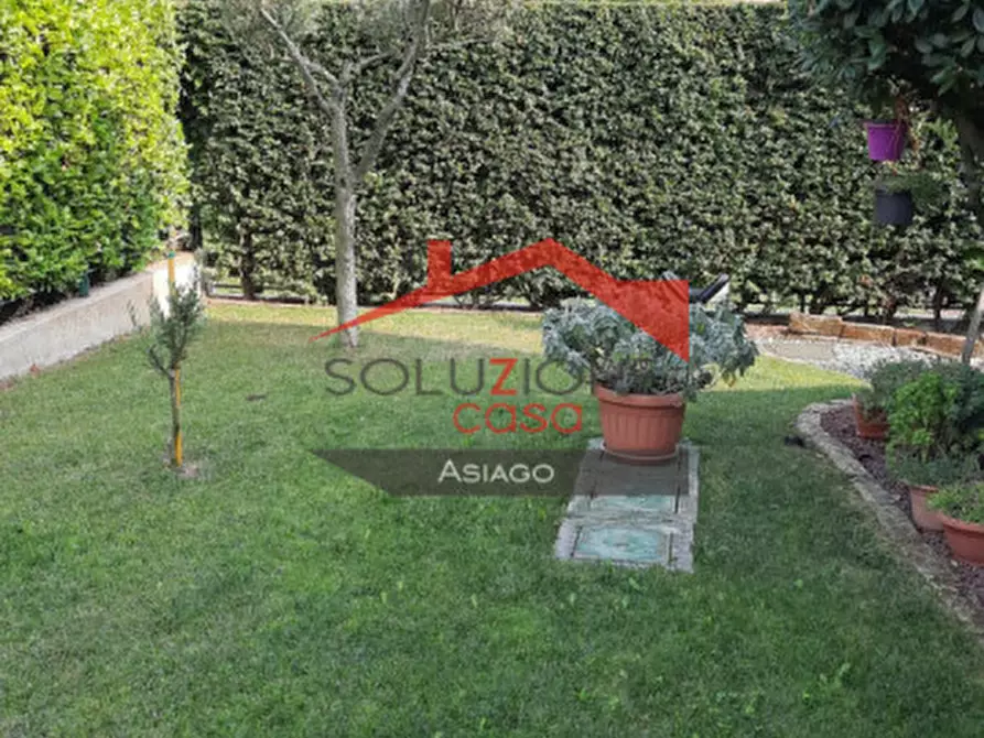 Immagine 5 di Casa bifamiliare in vendita  a Montecchio Maggiore