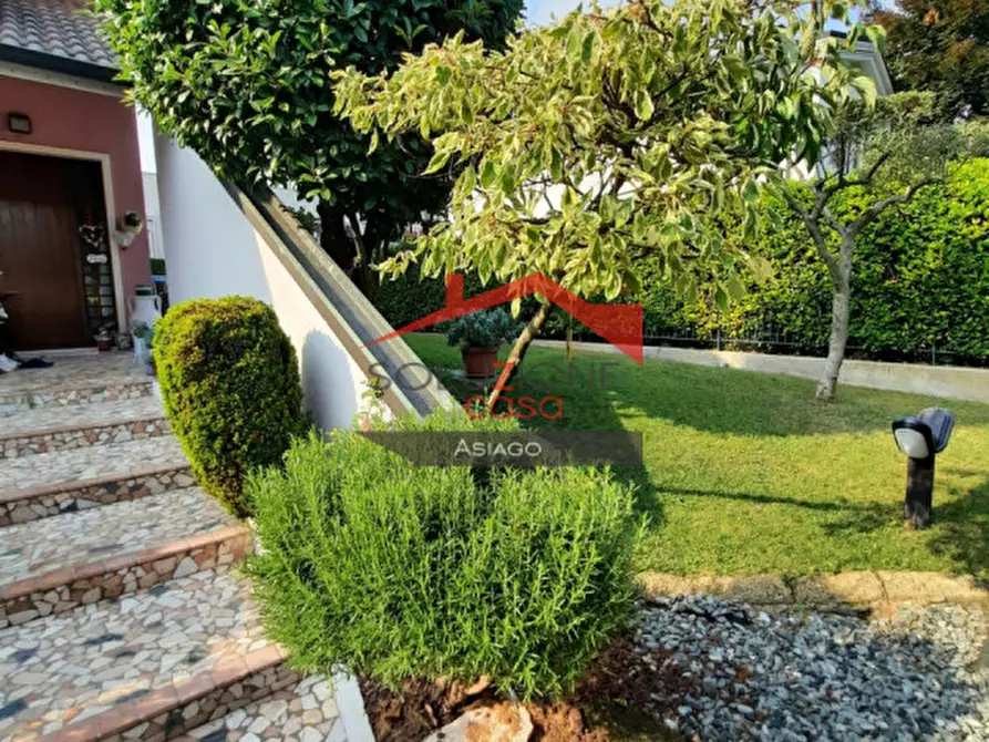 Immagine 7 di Casa bifamiliare in vendita  a Montecchio Maggiore