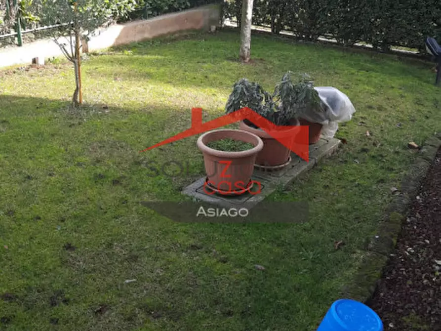 Immagine 8 di Casa bifamiliare in vendita  a Montecchio Maggiore