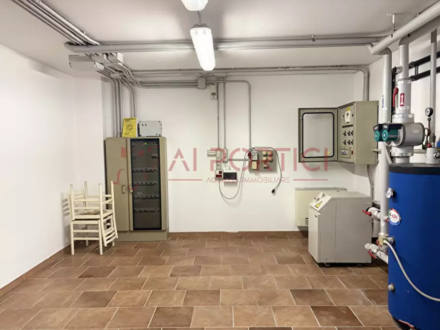 Immagine 20 di Negozio in affitto  in Via Padana a Sant'angelo Di Piove Di Sacco