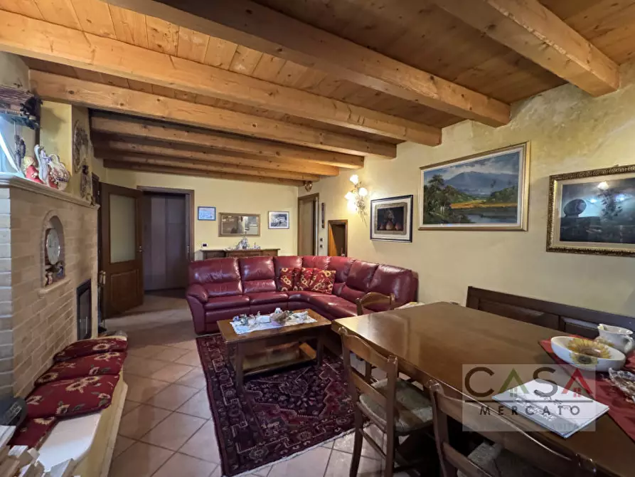 Immagine 3 di Casa bifamiliare in vendita  in Via Salvatoizza a Gaiarine