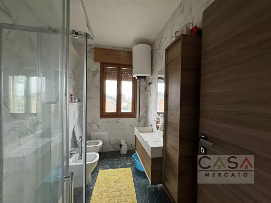 Immagine 9 di Casa bifamiliare in vendita  in Via Salvatoizza a Gaiarine