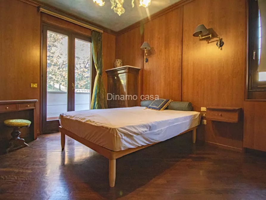 Immagine 12 di Villa in vendita  a Prato