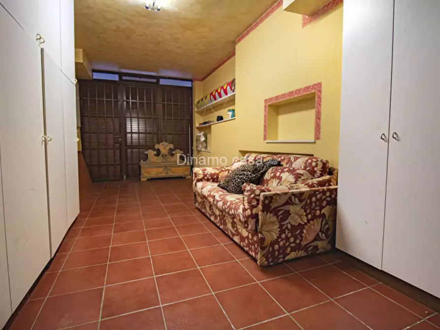 Immagine 31 di Villa in vendita  a Prato