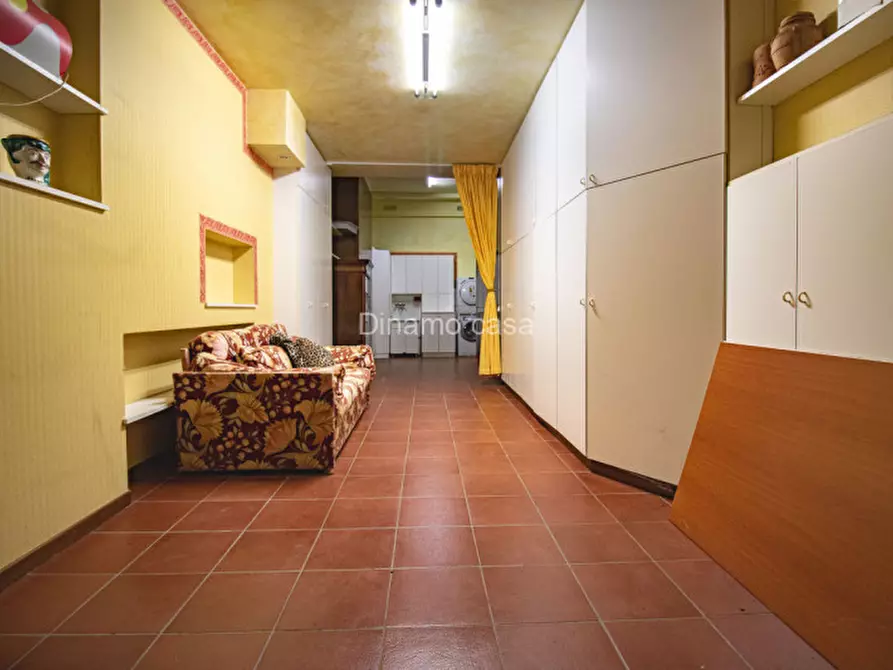 Immagine 33 di Villa in vendita  a Prato