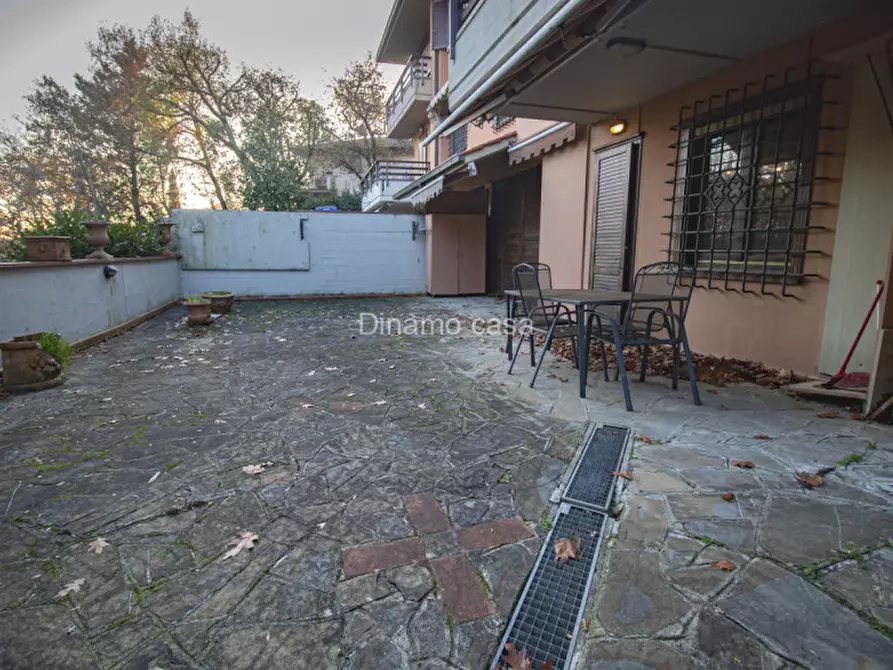 Immagine 38 di Villa in vendita  a Prato