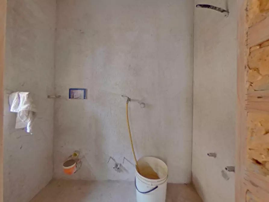 Immagine 12 di Casa indipendente in vendita  in corso perrini a Fasano