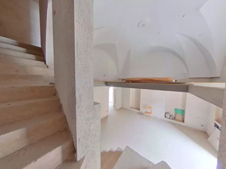 Immagine 16 di Casa indipendente in vendita  in corso perrini a Fasano