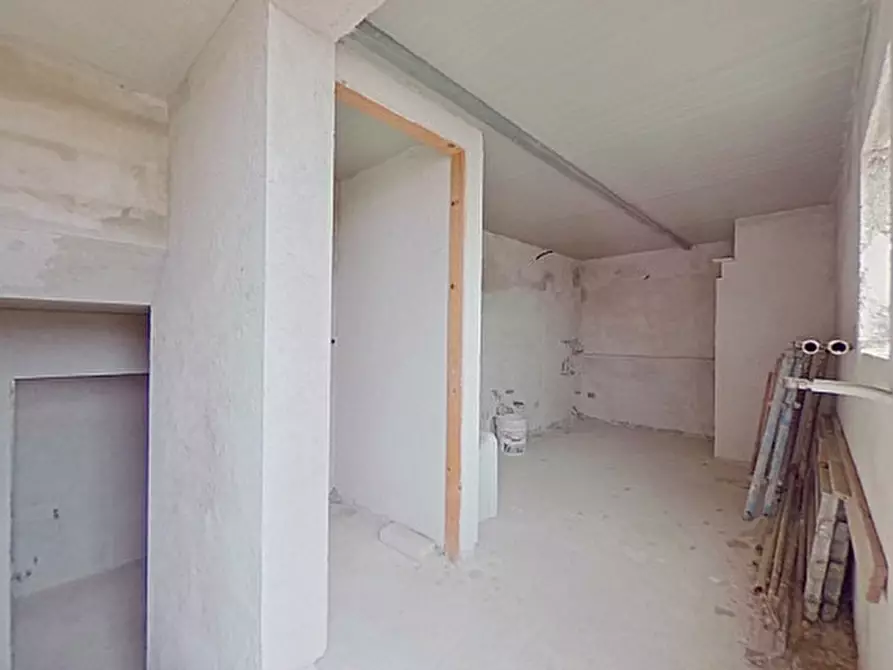 Immagine 30 di Casa indipendente in vendita  in corso perrini a Fasano