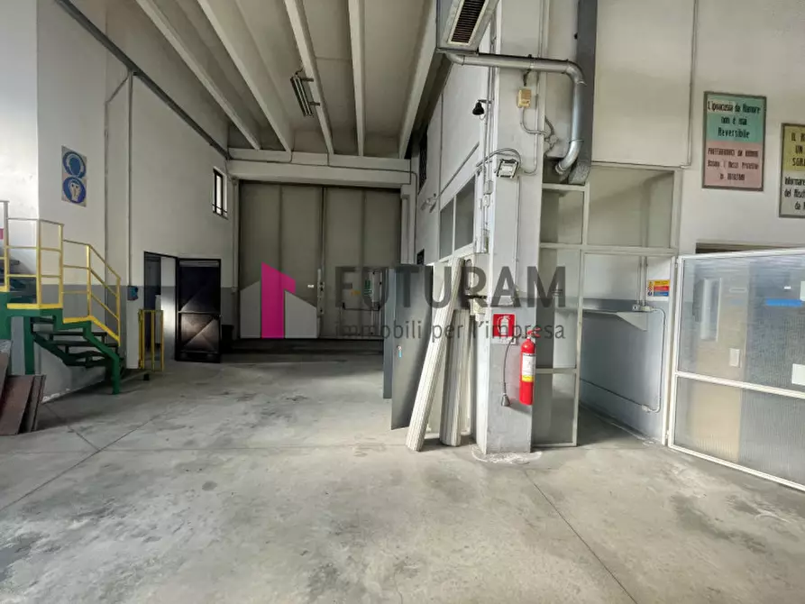 Immagine 12 di Capannone industriale in vendita  in via longhin 1 a Padova