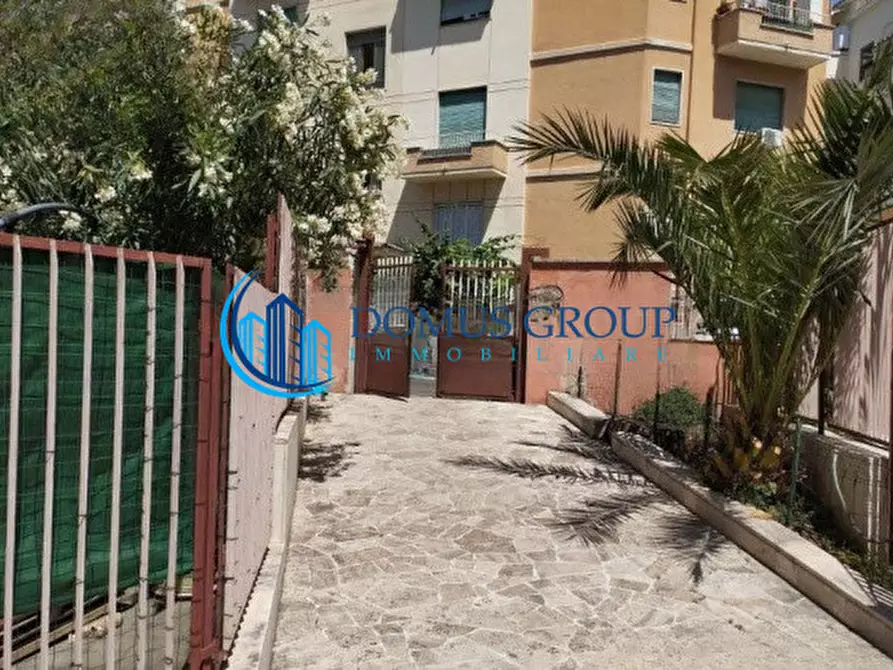 Immagine 3 di Appartamento in vendita  in VIA CLEMENTE IX a Roma