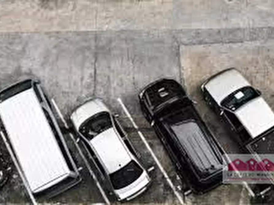 Immagine 8 di Posto auto in affitto  in Via Zamenhof a Vicenza