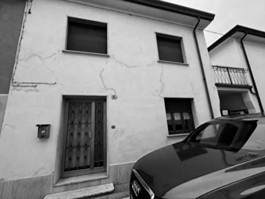 Immagine 10 di Casa bifamiliare in vendita  in VICOLO OSPEDALE 12/A a San Giovanni Lupatoto